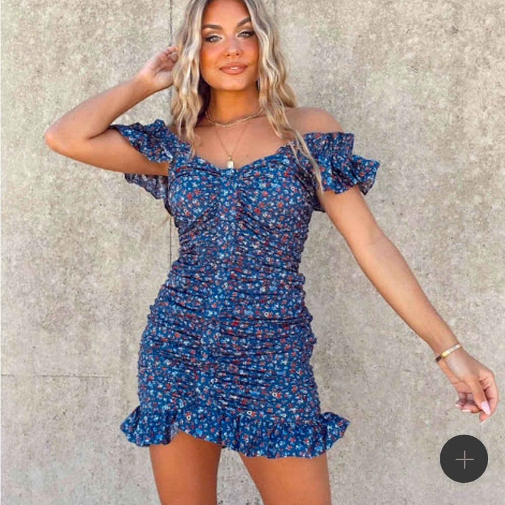 NWOT blue dress w/ floral print size M